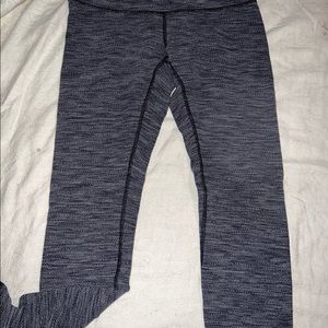 Lululemon leggings size 6 black and white